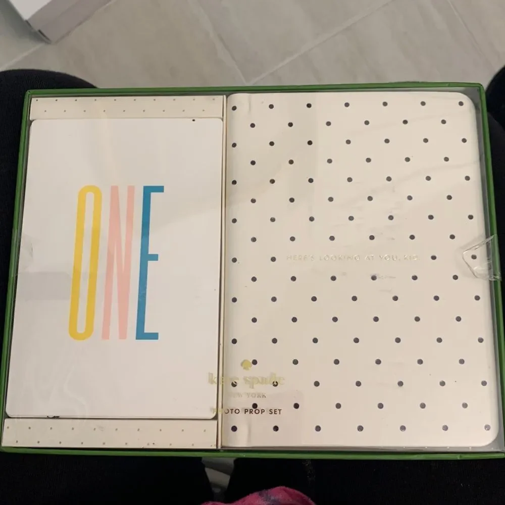 NWT Kate Spade ♠️ Photo Prop Set - Picture 3 of 7
